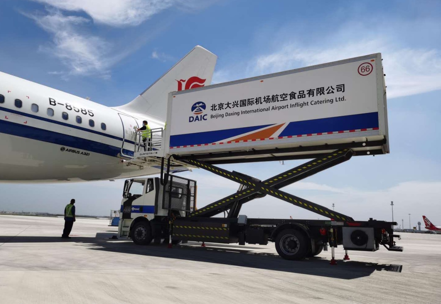 大興國際機(jī)場 食品車.jpg